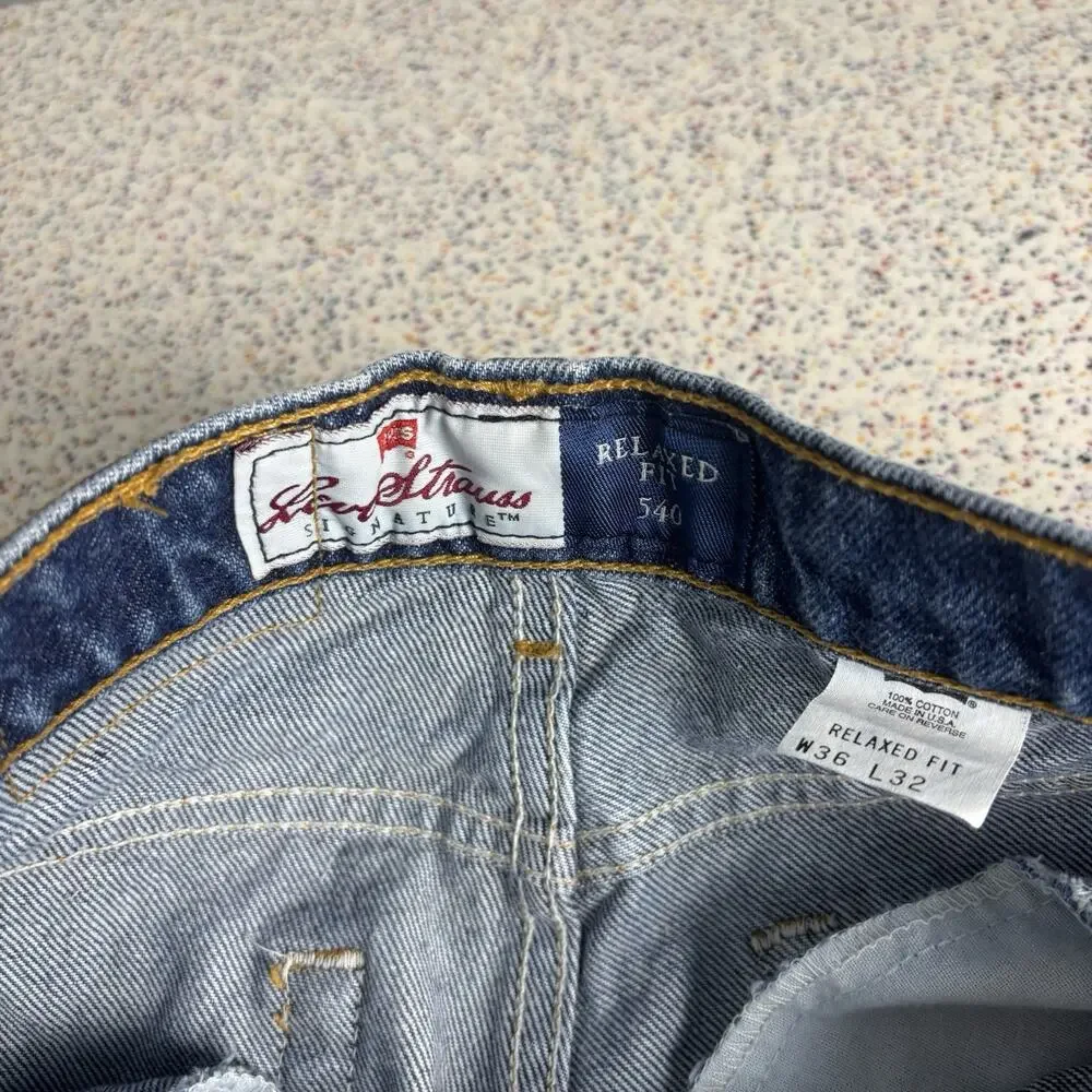 Vintage 90’s LEVI 540 Orange Tab Relaxed Fit Men’s Blue Denim Jeans 36x32